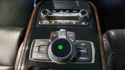 Genesis EQ900
