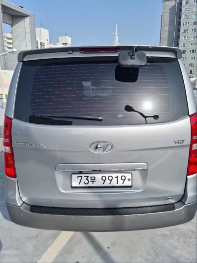 Hyundai Starex