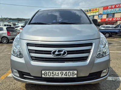 Hyundai Starex