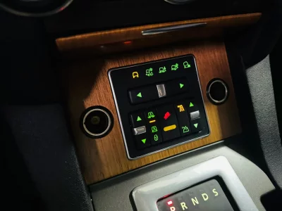 Land Rover DISCOVERY