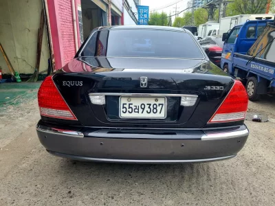 Hyundai Equus