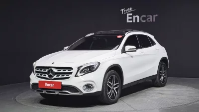 Mercedes-Benz GLA-Class