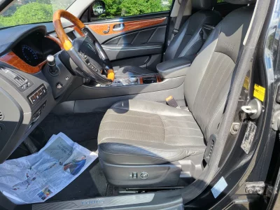 Hyundai Equus