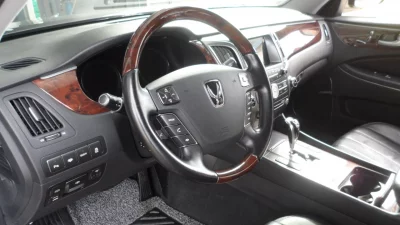 Hyundai Equus