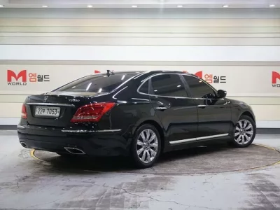 Hyundai Equus