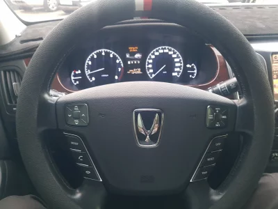 Hyundai Equus