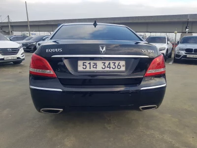 Hyundai Equus
