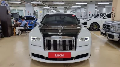 Rolls-Royce GHOST