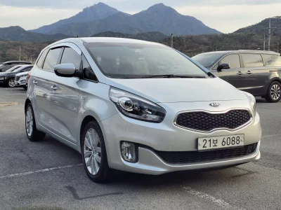 Kia Carens