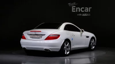 Mercedes-Benz SLK-Class