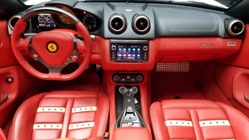 Ferrari CALIFORNIA