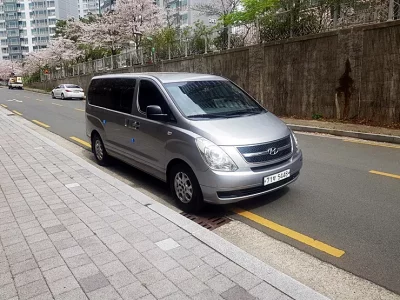 Hyundai Starex