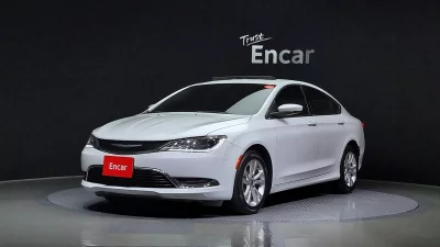 Chrysler 200