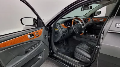 Hyundai Equus