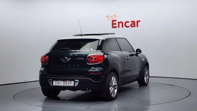 MINI Paceman