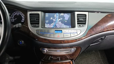 Hyundai Genesis