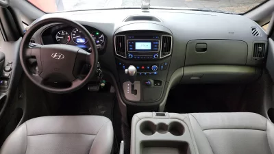 Hyundai Starex