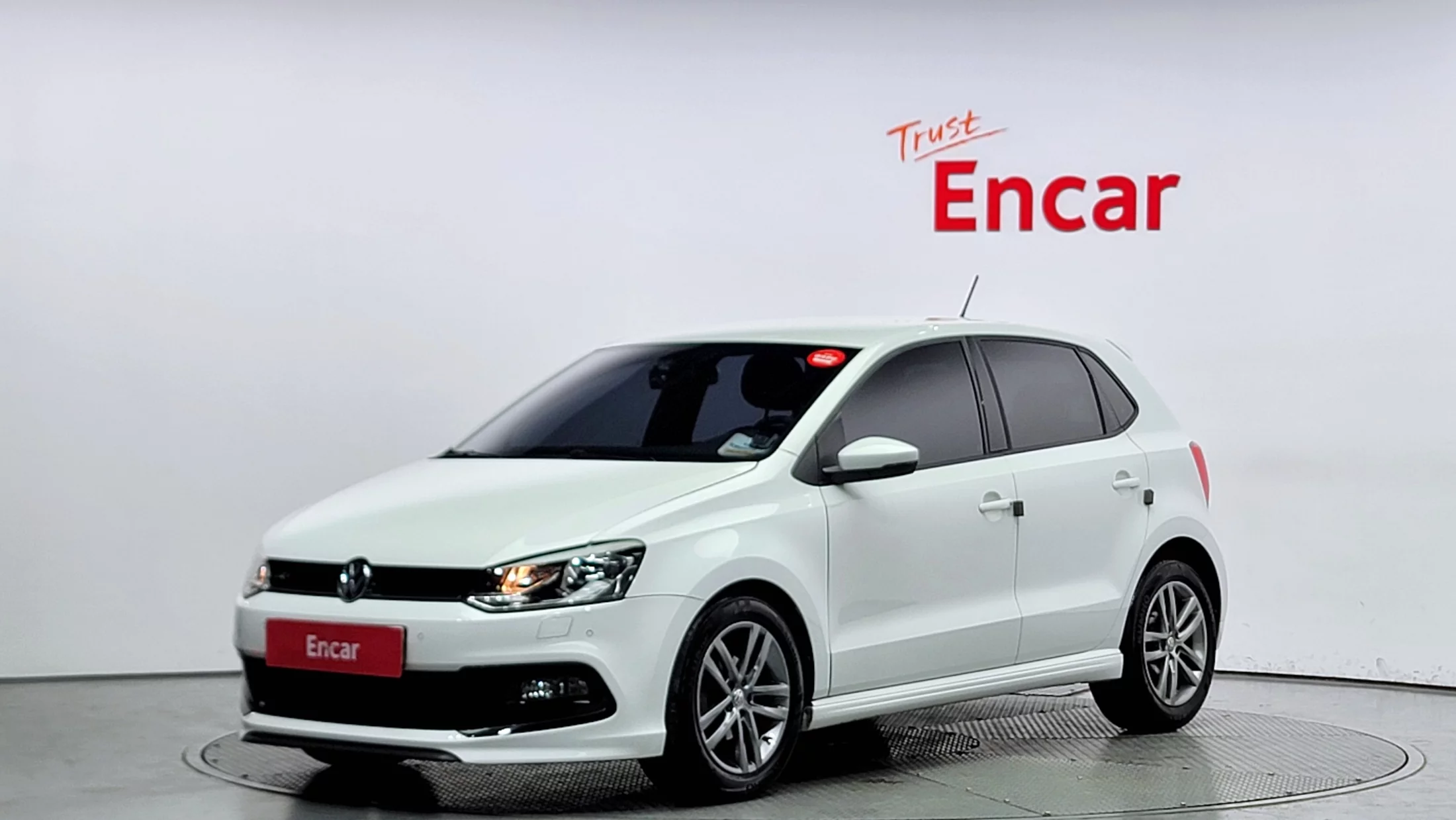 Продажа авто Volkswagen POLO 2015 года из Кореи, лот №37317255