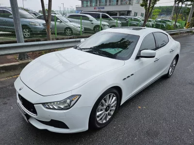 Maserati GHIBLI