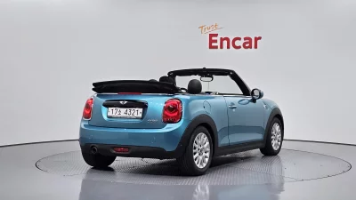 MINI Cooper Convertible