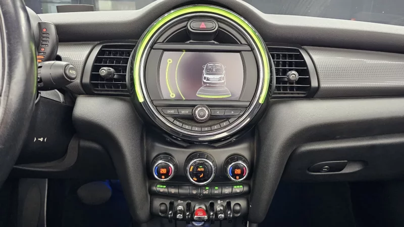 MINI Cooper Convertible