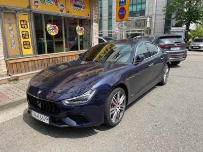 Maserati GHIBLI