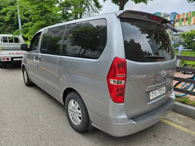 Hyundai Starex
