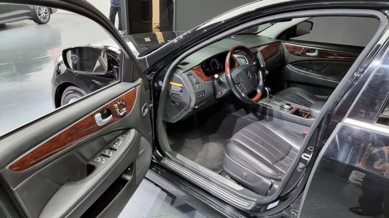 Hyundai Equus