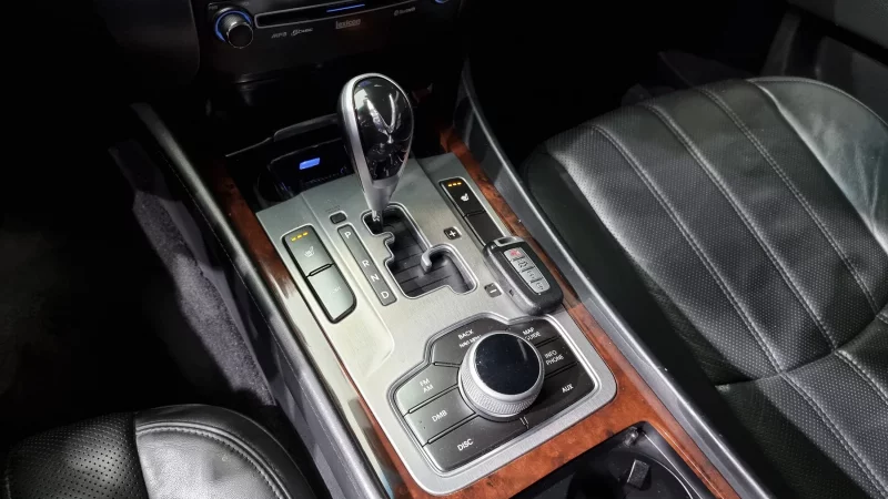 Hyundai Equus