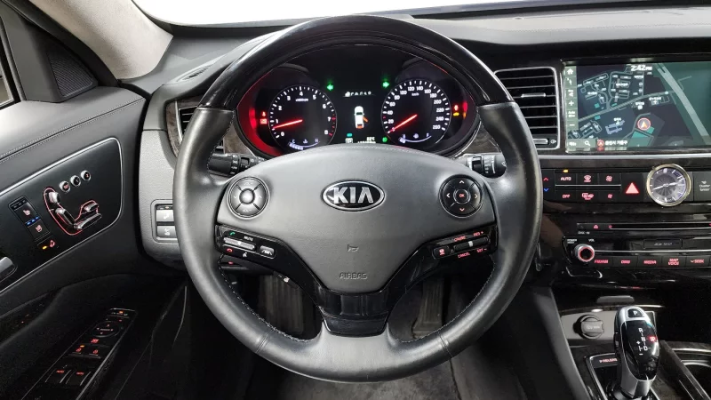 Kia K9