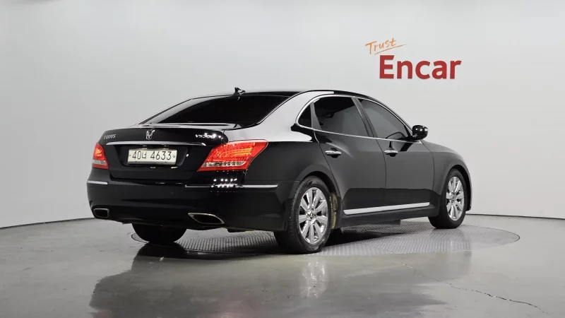 Hyundai Equus