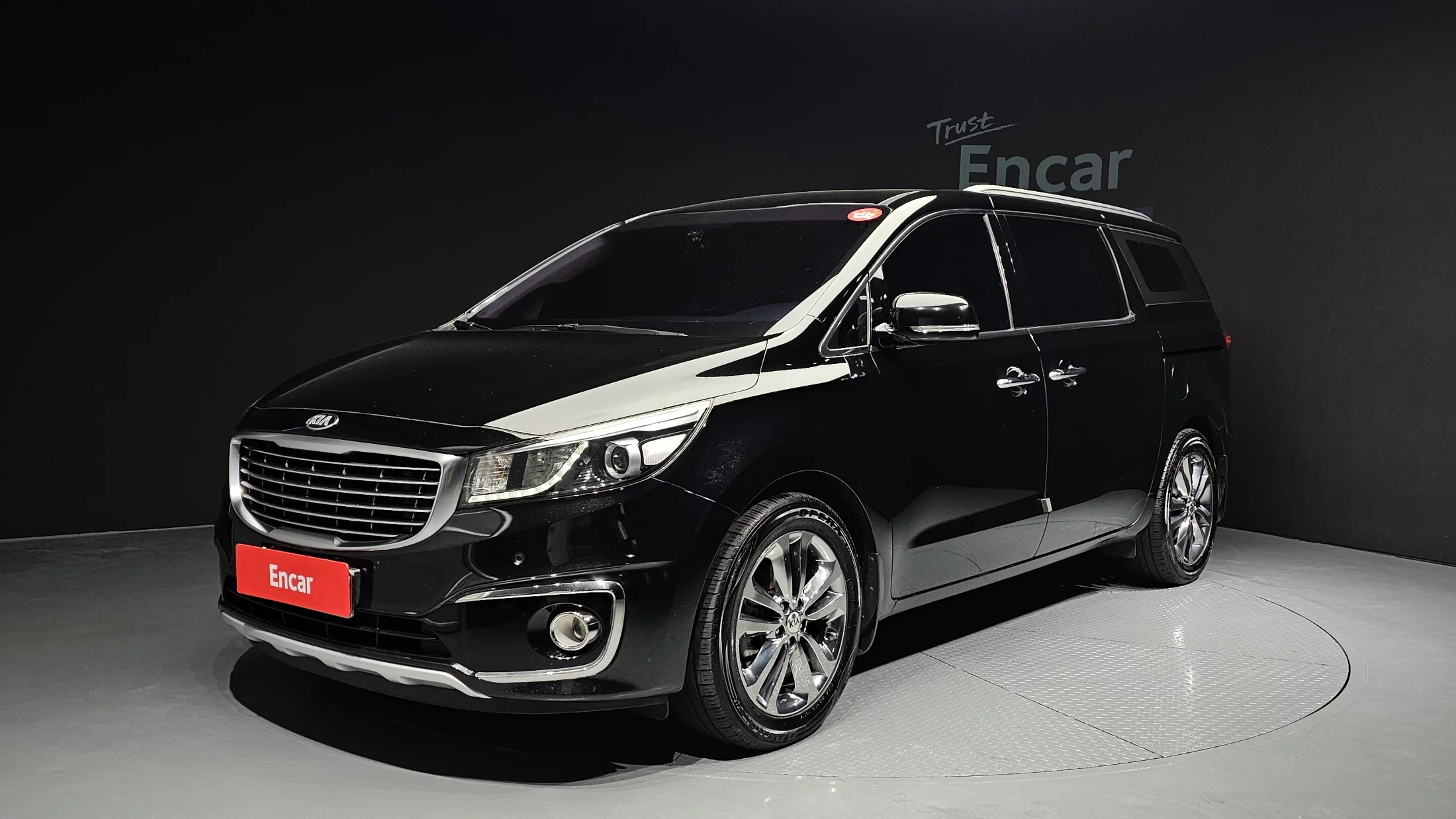 Kia Carnival 2017 г. лот №37461613 из Кореи, цены с доставкой во Владивосток .