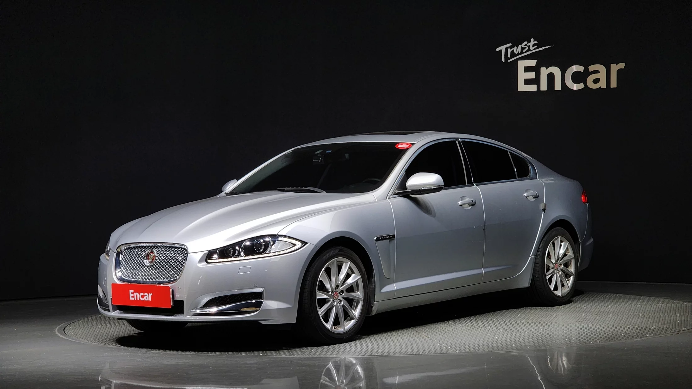 Jaguar XF 2015 - лот № 36187598 из Кореи