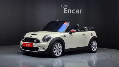 MINI Cooper Convertible