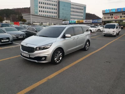 Kia Carnival