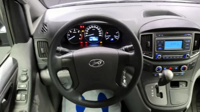 Hyundai Starex
