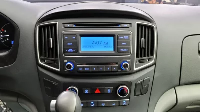 Hyundai Starex