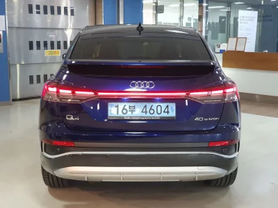 Audi Q4