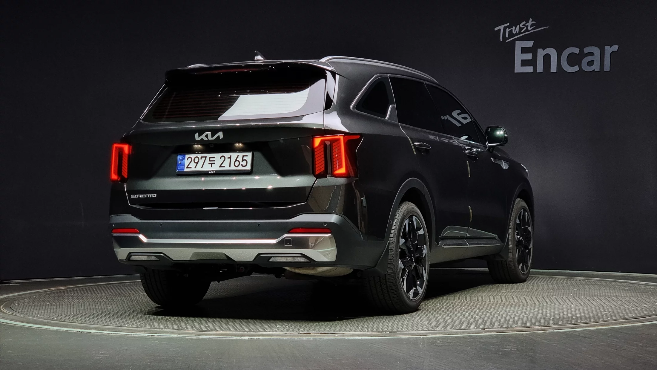 KIA SORENTO 2023 г. лот №37504169 из Кореи, цены с доставкой во Владивосток.