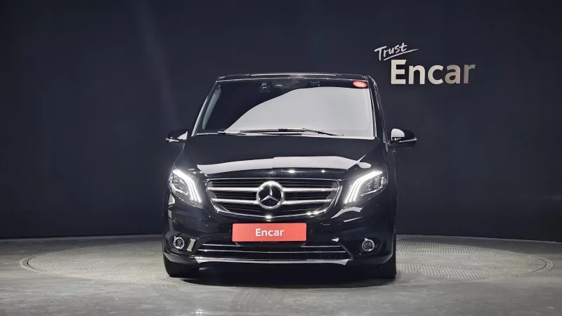 Mercedes-Benz V-Class