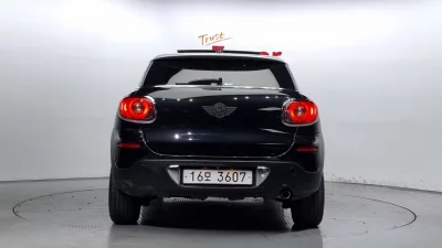 MINI Paceman