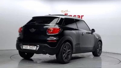 MINI Paceman