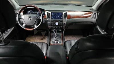 Hyundai Equus