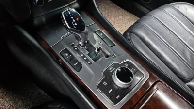 Hyundai Equus