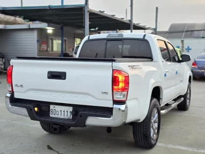 Toyota TACOMA