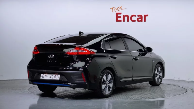 Hyundai Ioniq