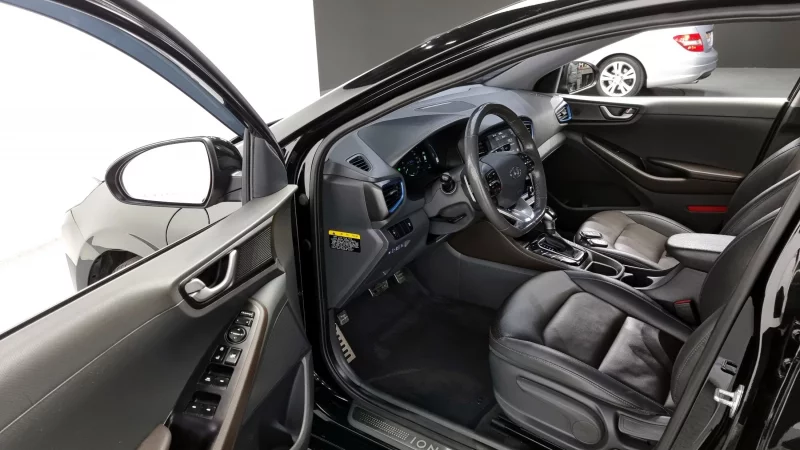 Hyundai Ioniq