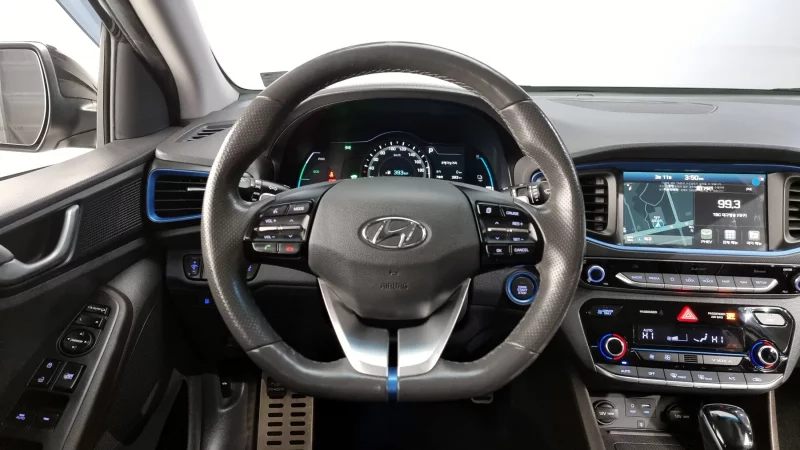 Hyundai Ioniq