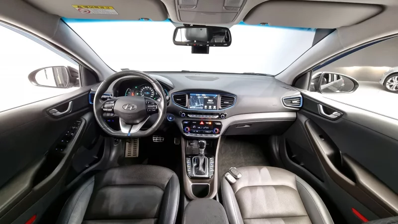 Hyundai Ioniq
