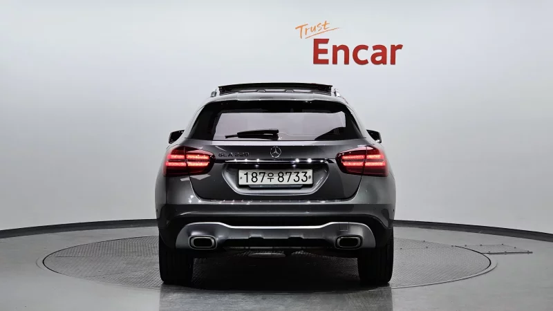 Mercedes-Benz GLA-Class